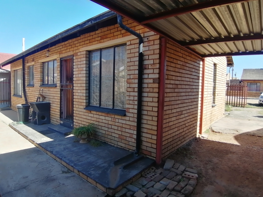 3 Bedroom Property for Sale in Kanana North West